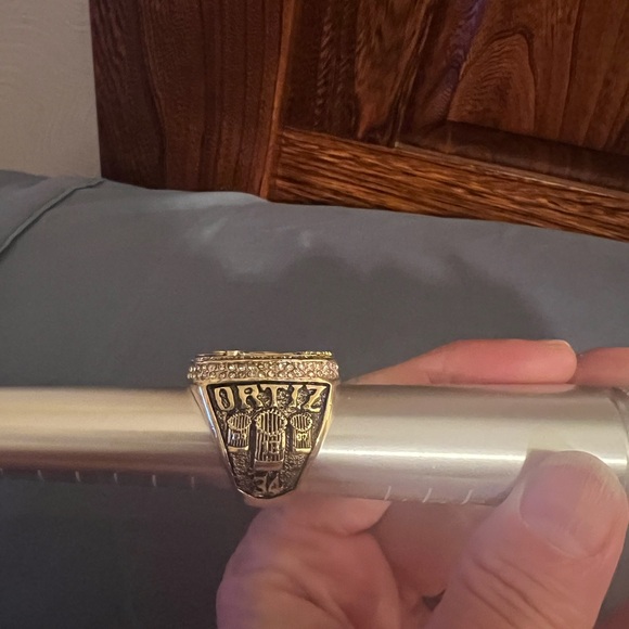 Boston Red Socks 2013 World Series Ring, men’s size 11.5, good condition - Picture 3 of 7